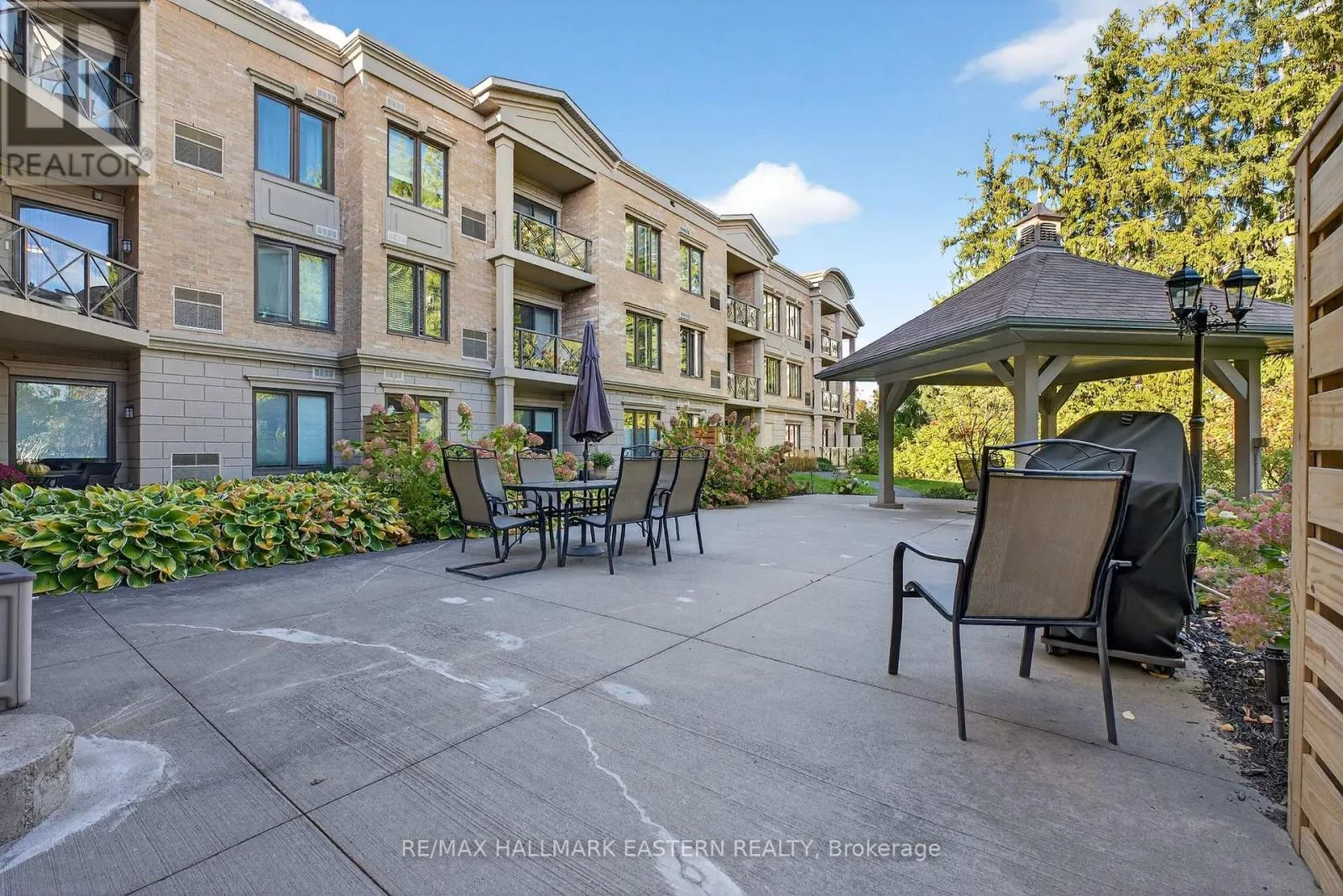 PH06 - 869 CLONSILLA AVENUE, #PH06