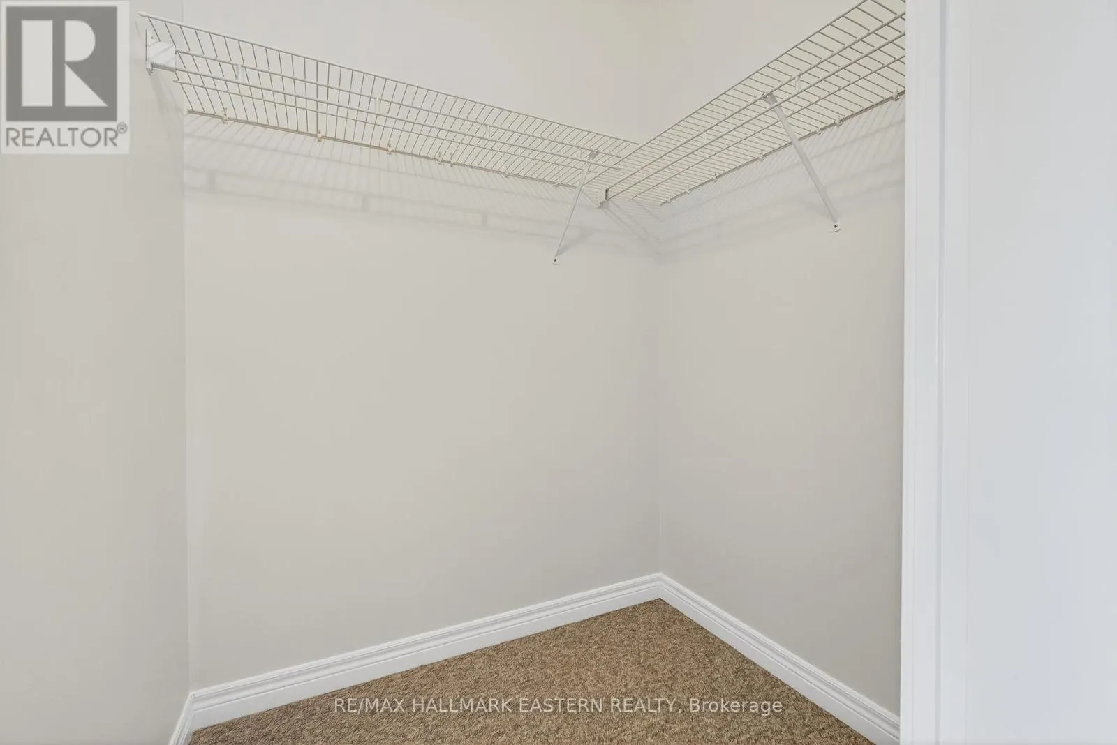 PH06 - 869 CLONSILLA AVENUE, #PH06