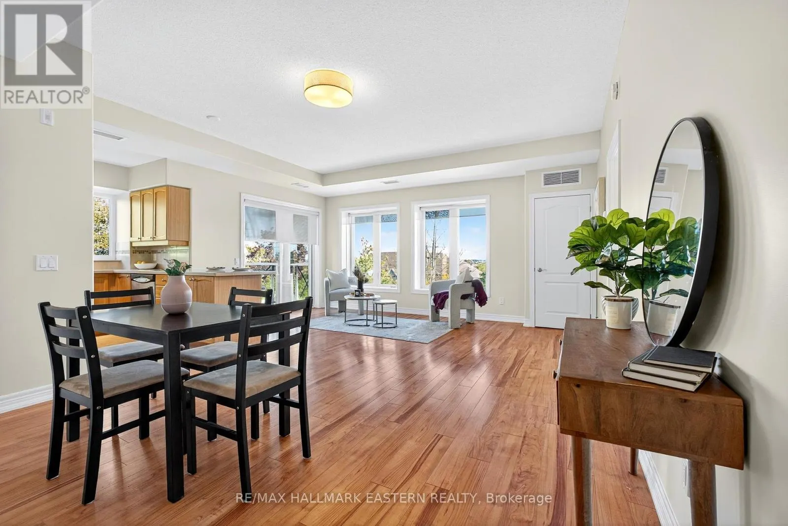 PH06 - 869 CLONSILLA AVENUE, #PH06