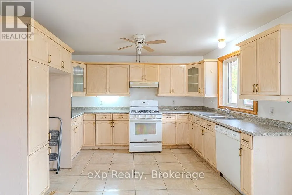 51 PARKSIDE AVENUE