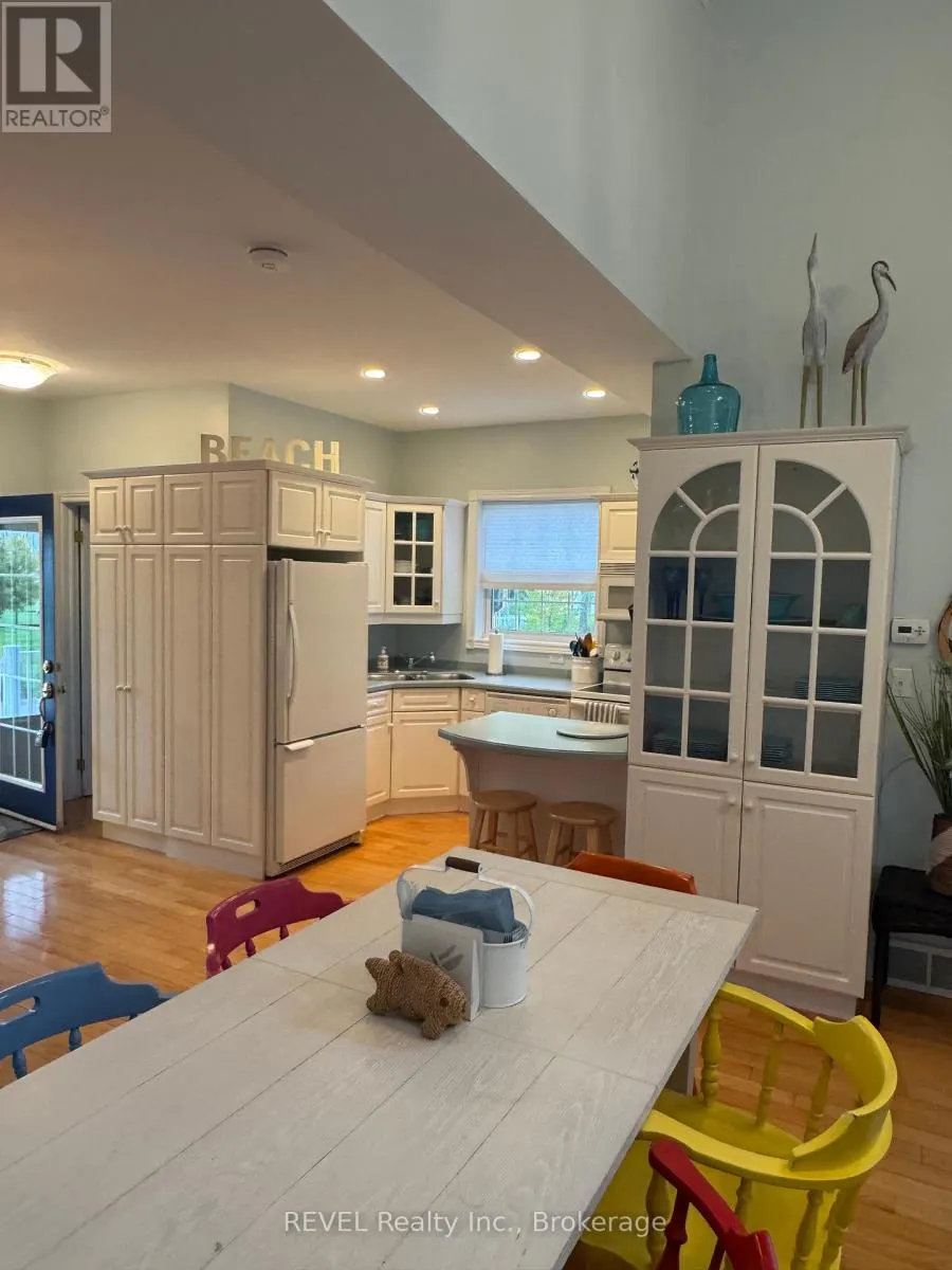 37 NEWPORT BEACH BOULEVARD
