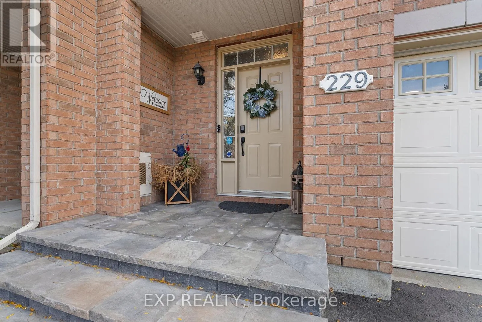 229 DUNTROON CIRCLE
