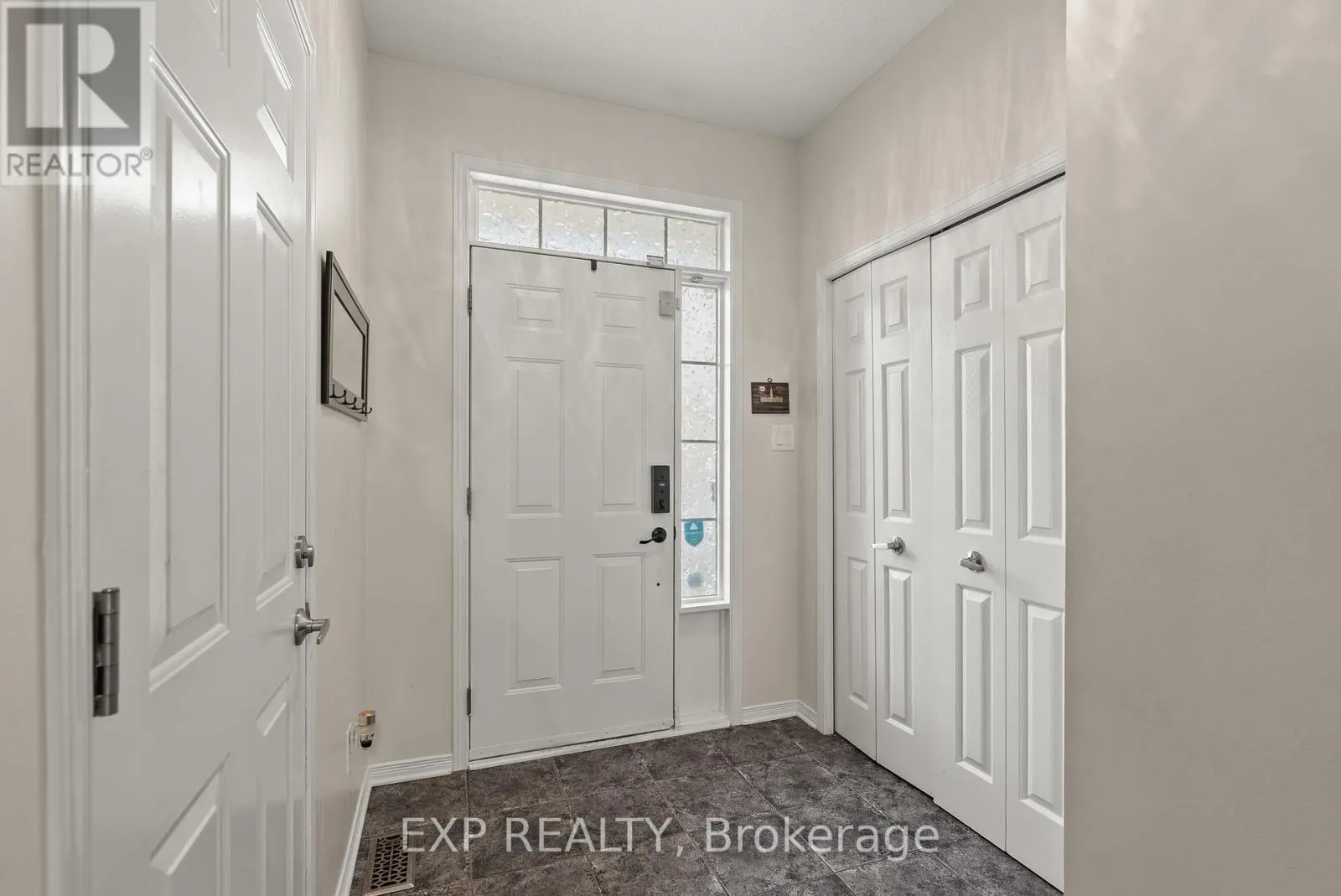 229 DUNTROON CIRCLE