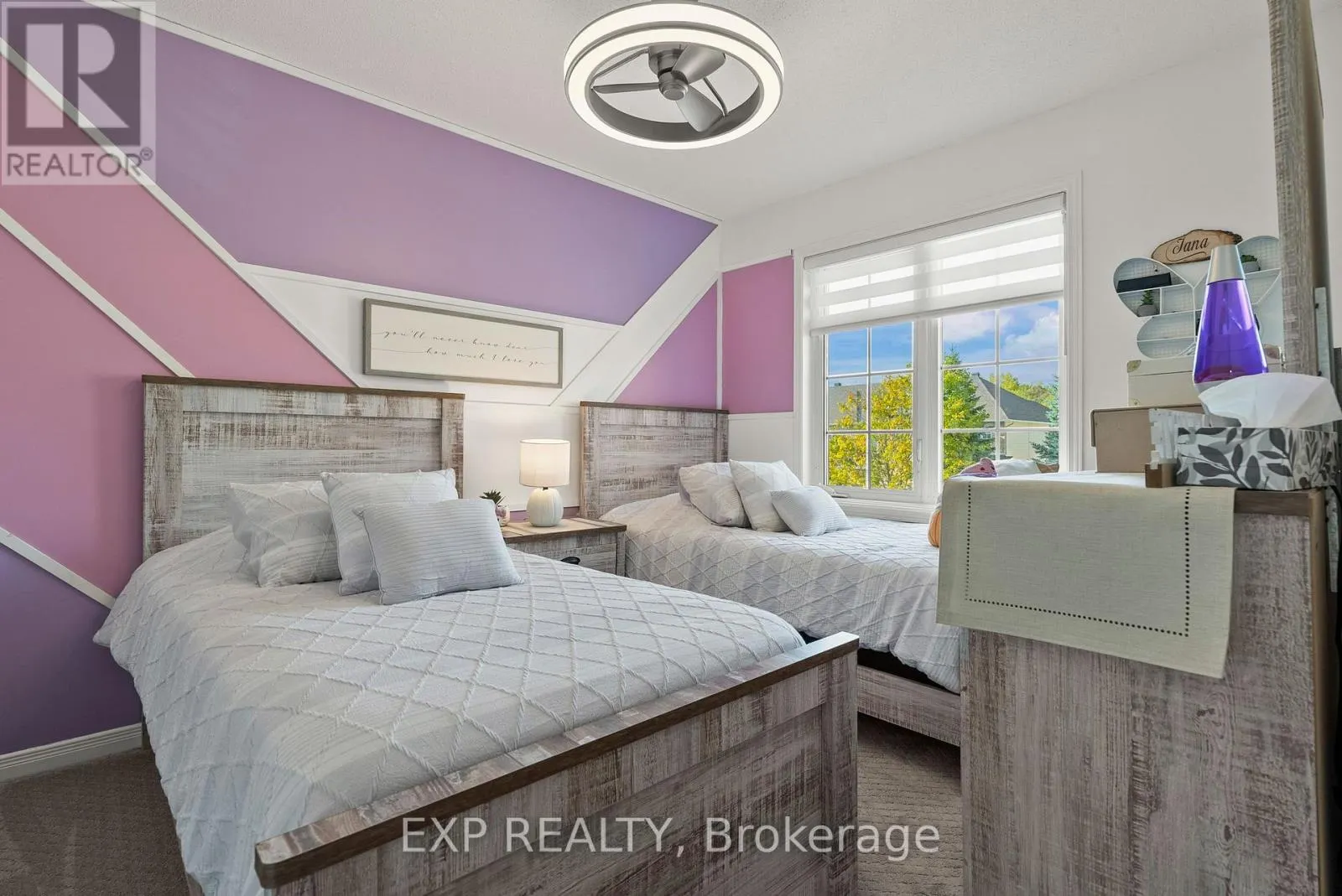 229 DUNTROON CIRCLE