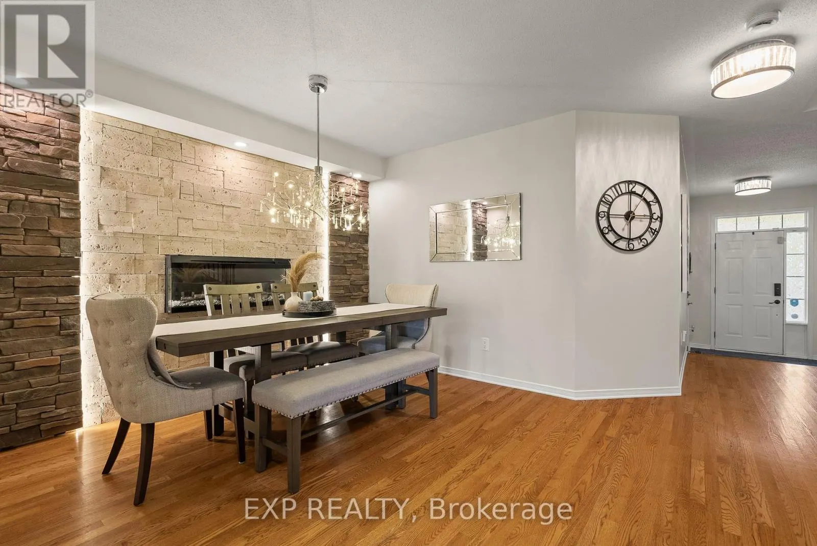 229 DUNTROON CIRCLE