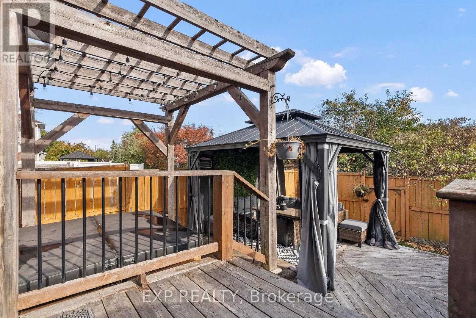 229 DUNTROON CIRCLE
