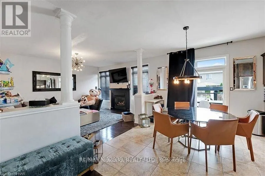 6618 FLORA COURT