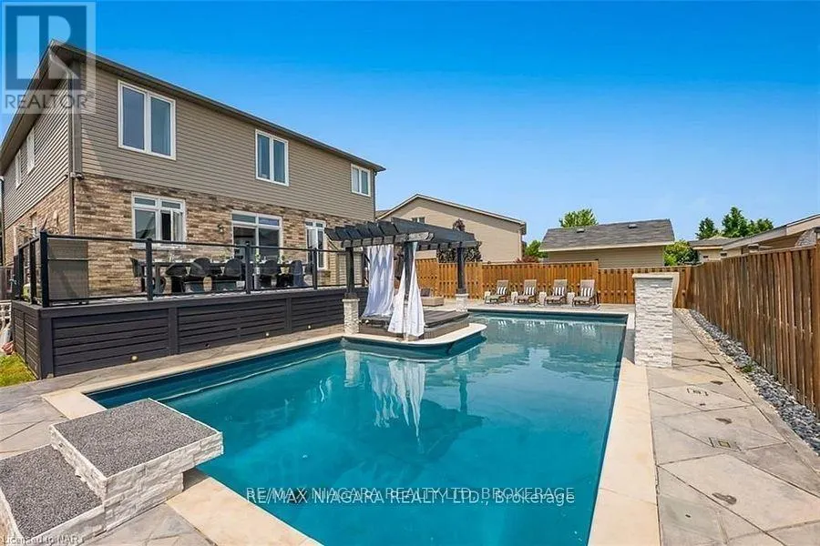 6618 FLORA COURT