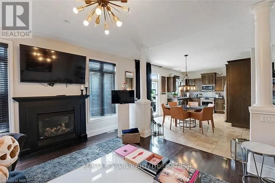 6618 FLORA COURT