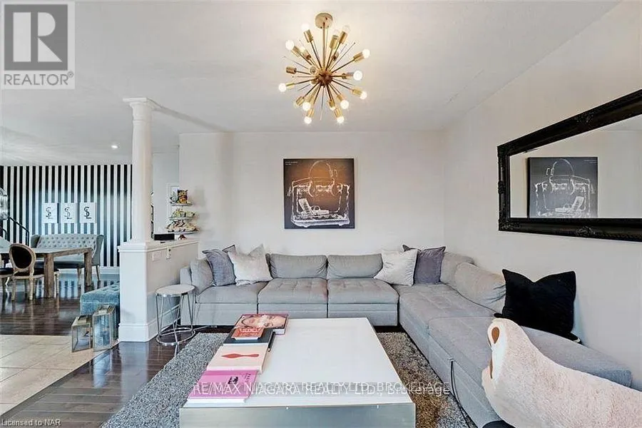 6618 FLORA COURT