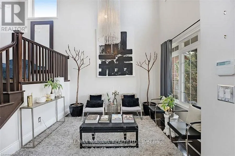 6618 FLORA COURT