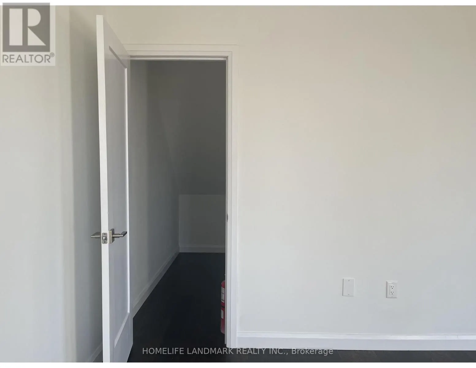 31 - 1169 GARNER ROAD E