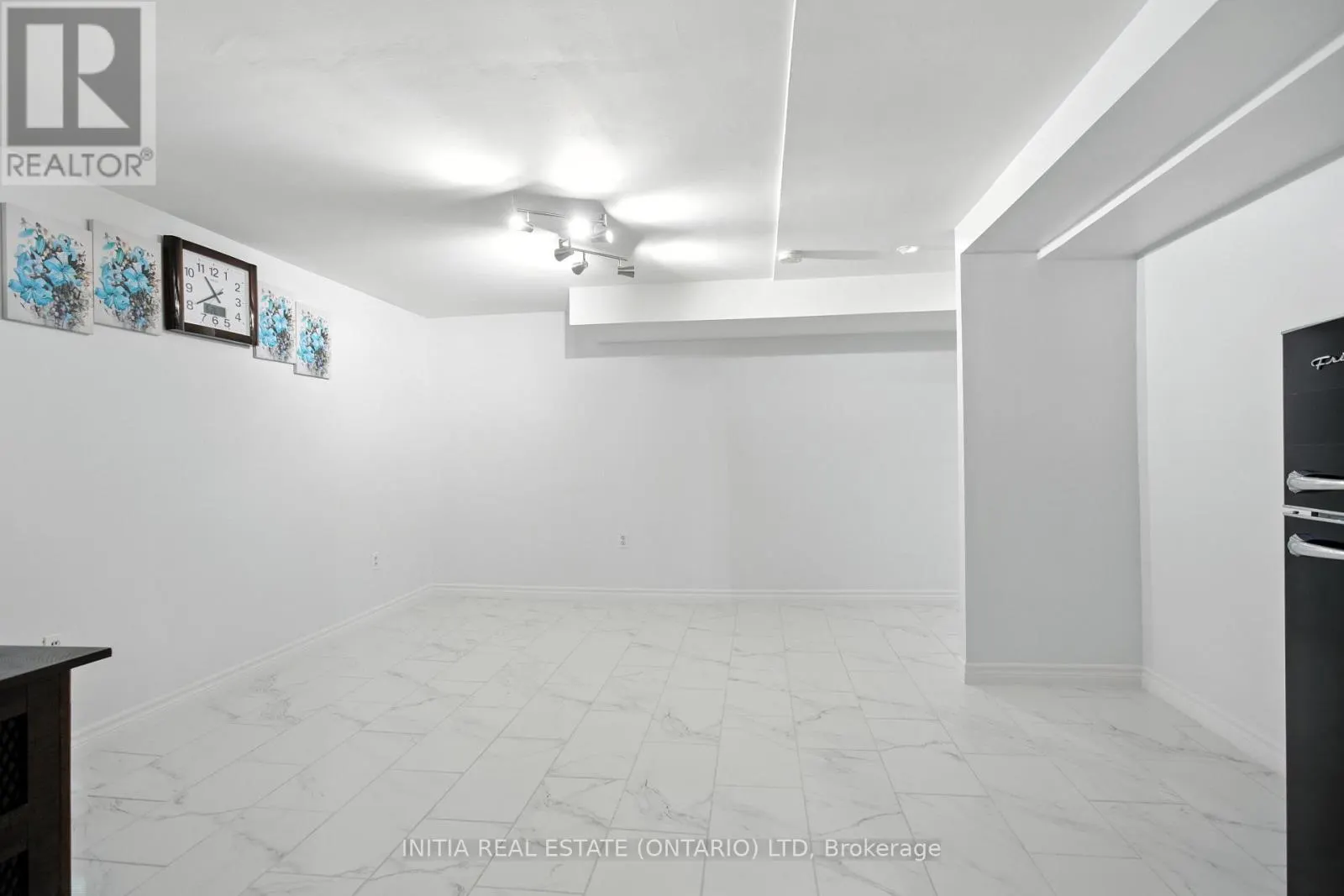 58 - 1725 ERNEST AVENUE, #58