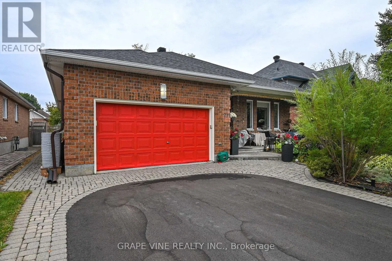 777 ROLLING RIVER CRESCENT