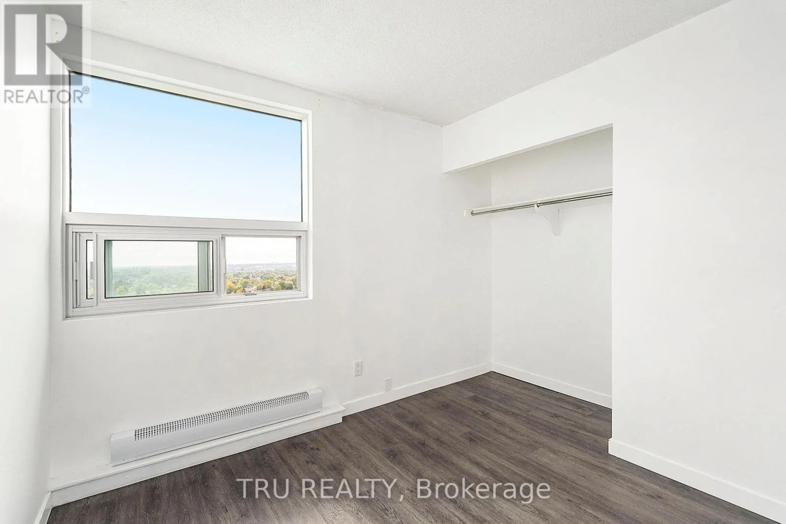 2502 - 1380 PRINCE OF WALES DRIVE