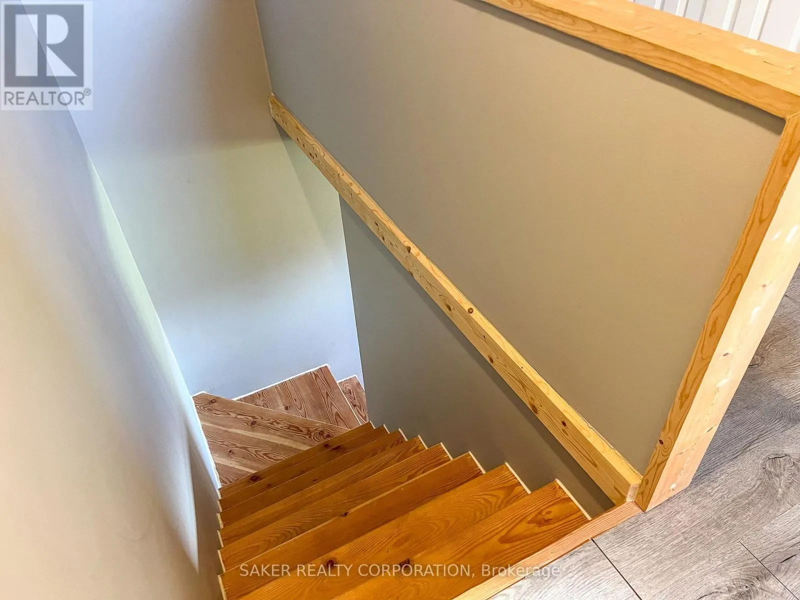 146 SIMCOE STREET