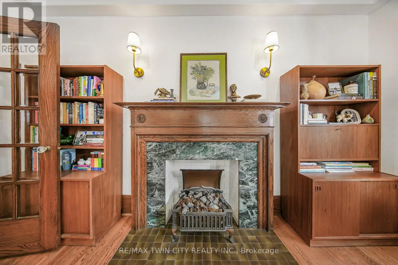 60 HEINS AVENUE
