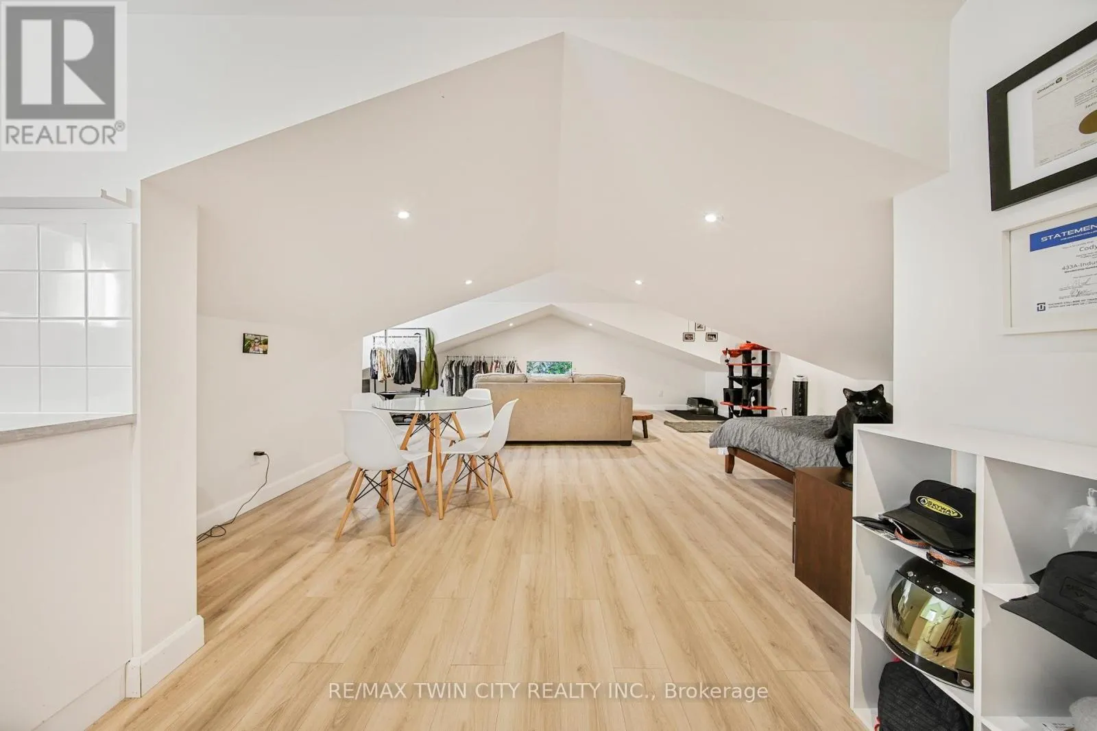 60 HEINS AVENUE