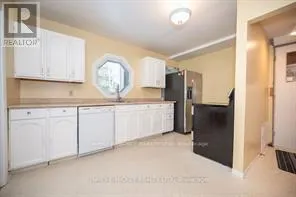 22 CABOT PLACE