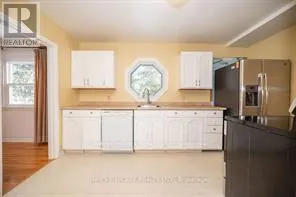 22 CABOT PLACE