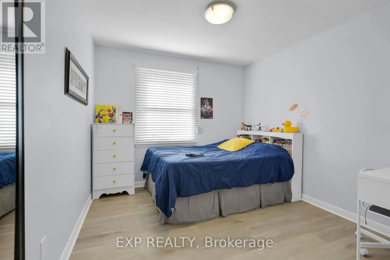 61 LARKSPUR CRESCENT
