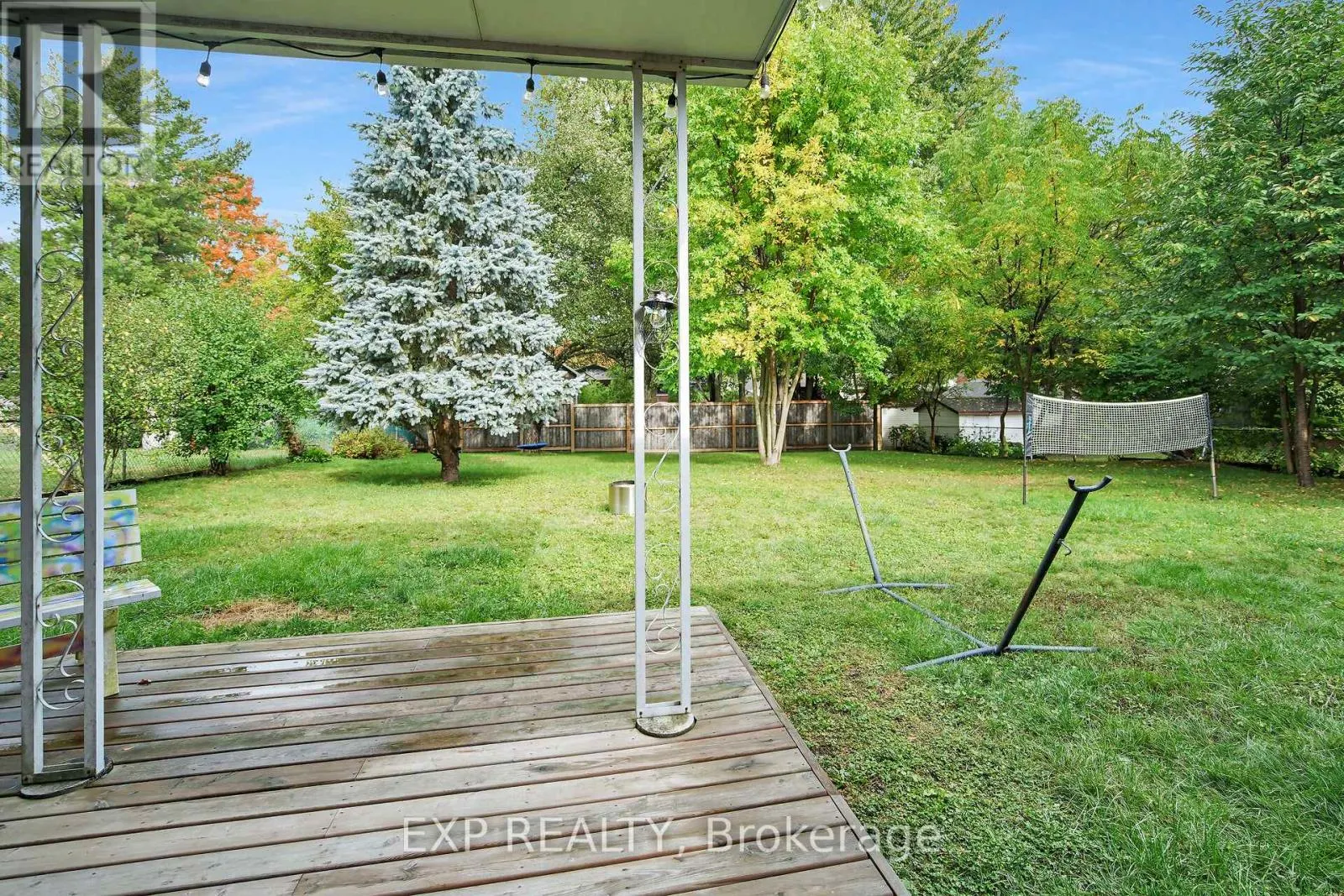 61 LARKSPUR CRESCENT