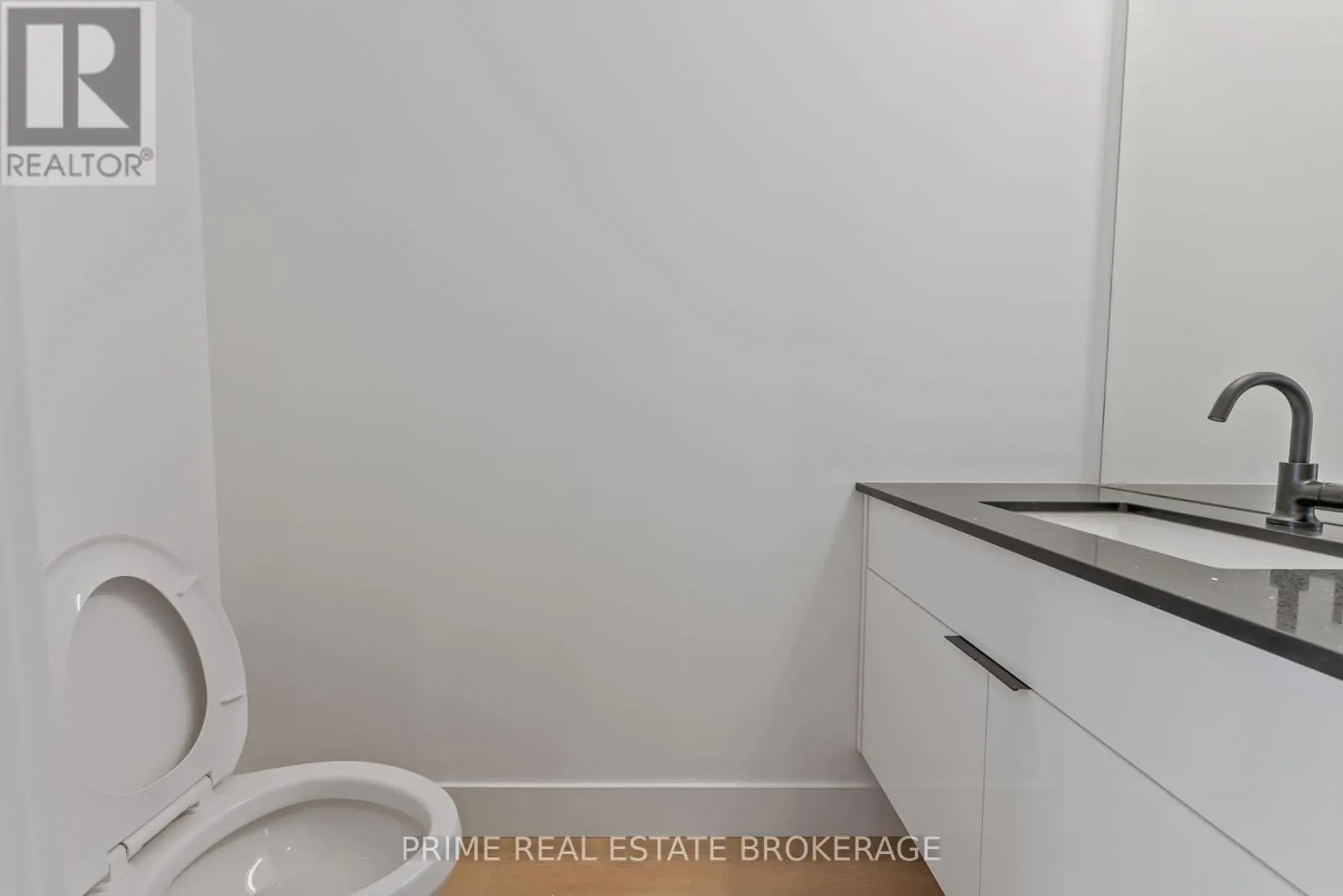 417 BASELINE ROAD E