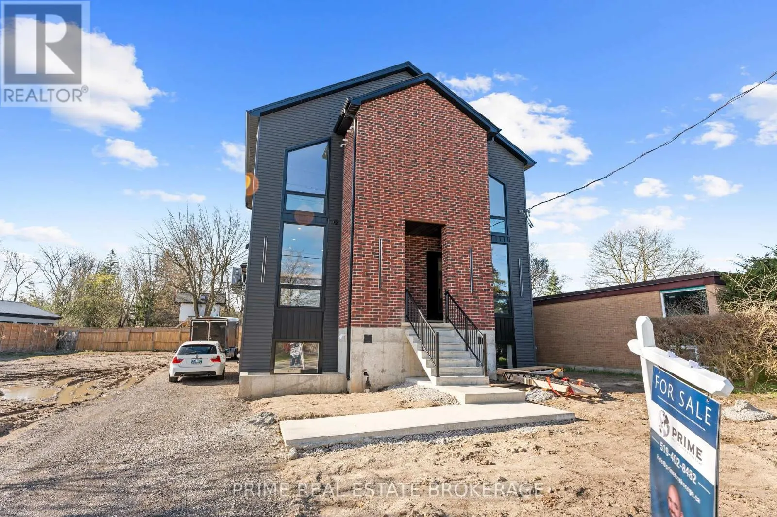 417 BASELINE ROAD E