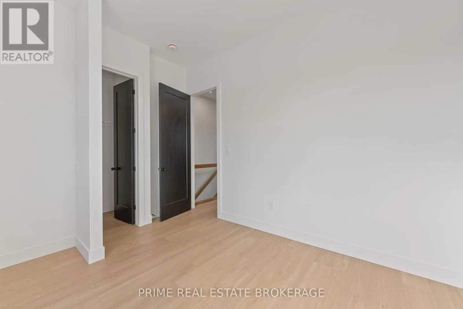 417 BASELINE ROAD E