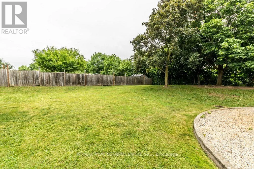 3 - 66 SUMMERCREST DRIVE