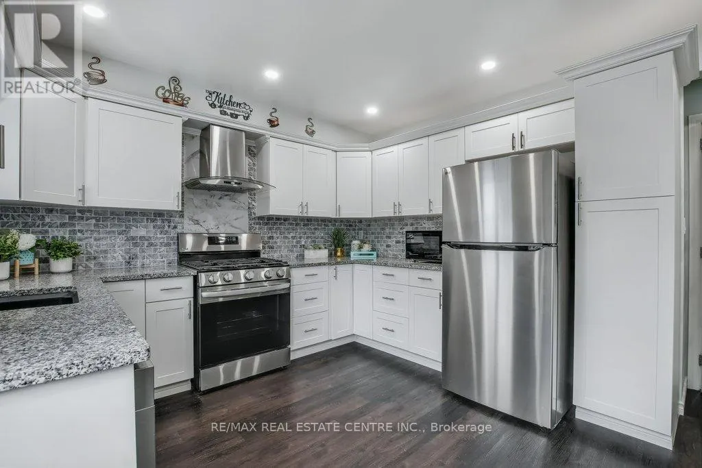 3 - 66 SUMMERCREST DRIVE