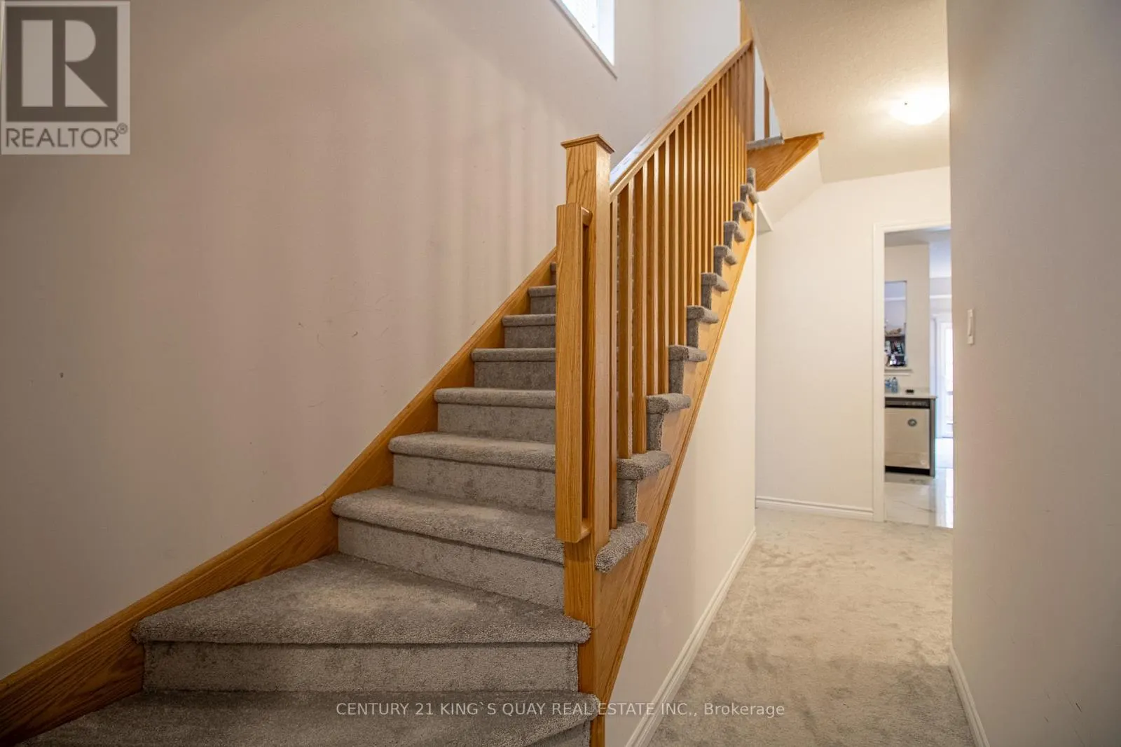 45 ELSEGOOD DRIVE