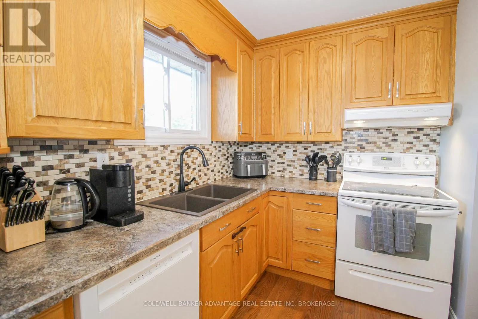 42 NEWLEAF CRESCENT
