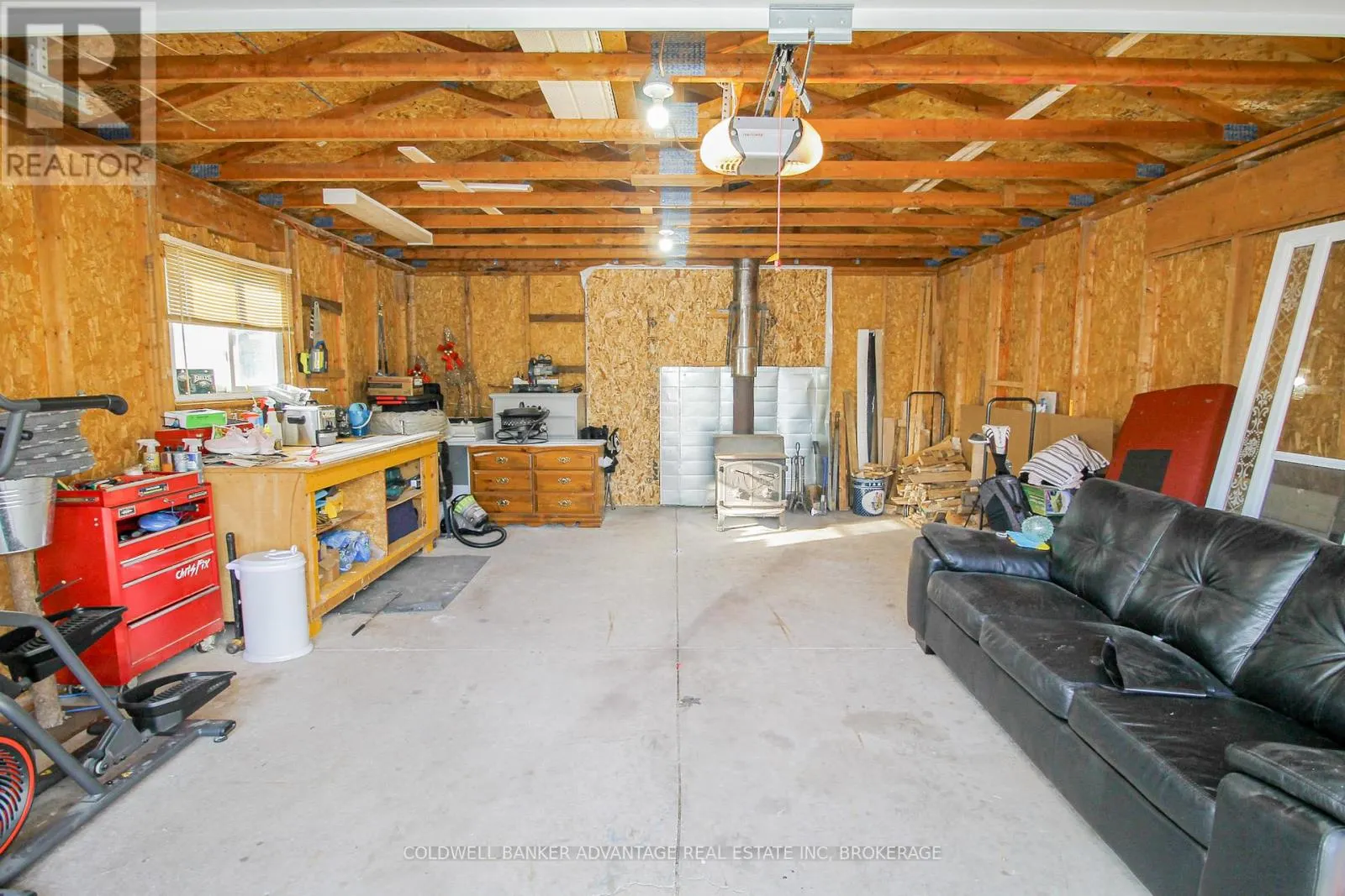 42 NEWLEAF CRESCENT