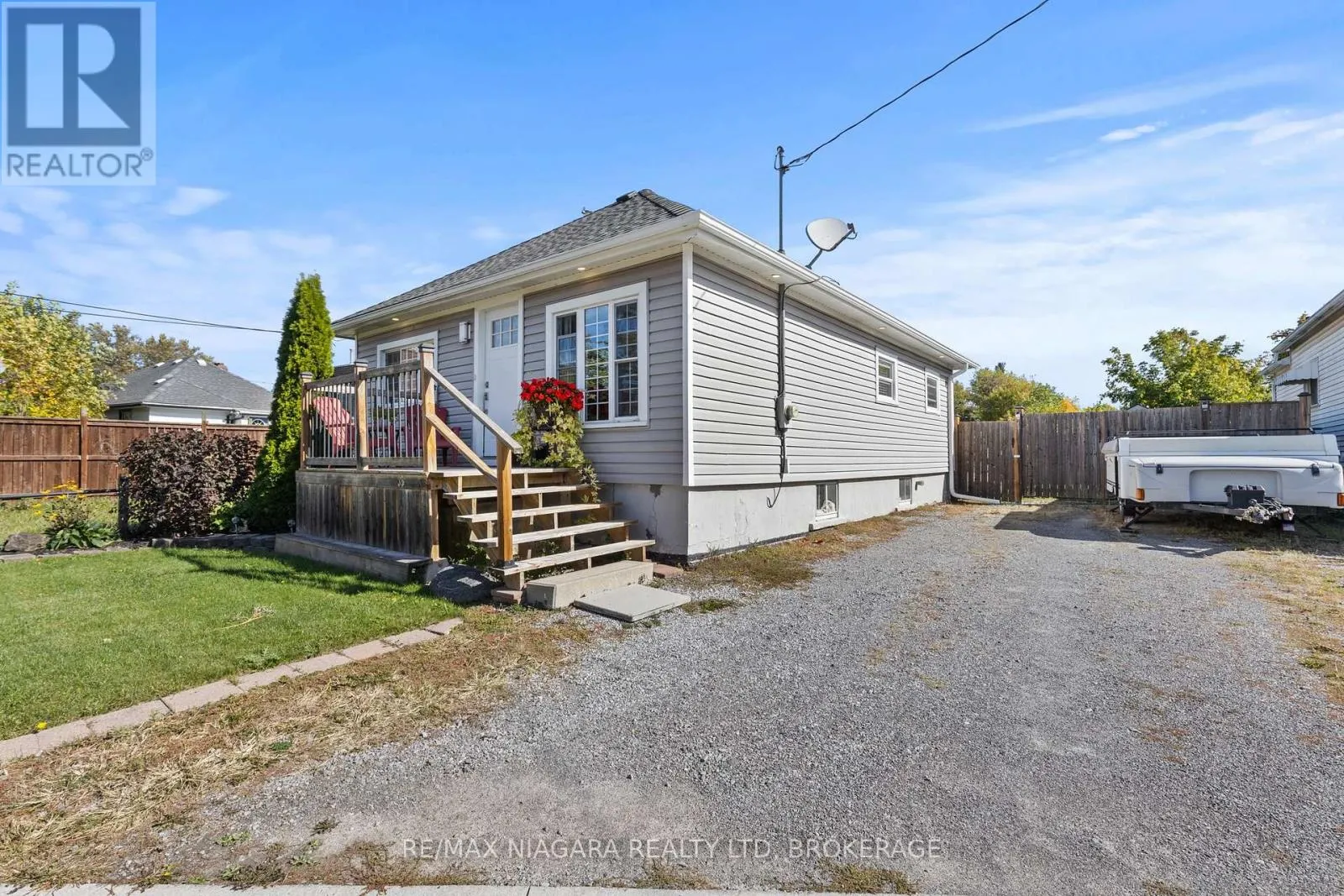 35 LEEPER STREET