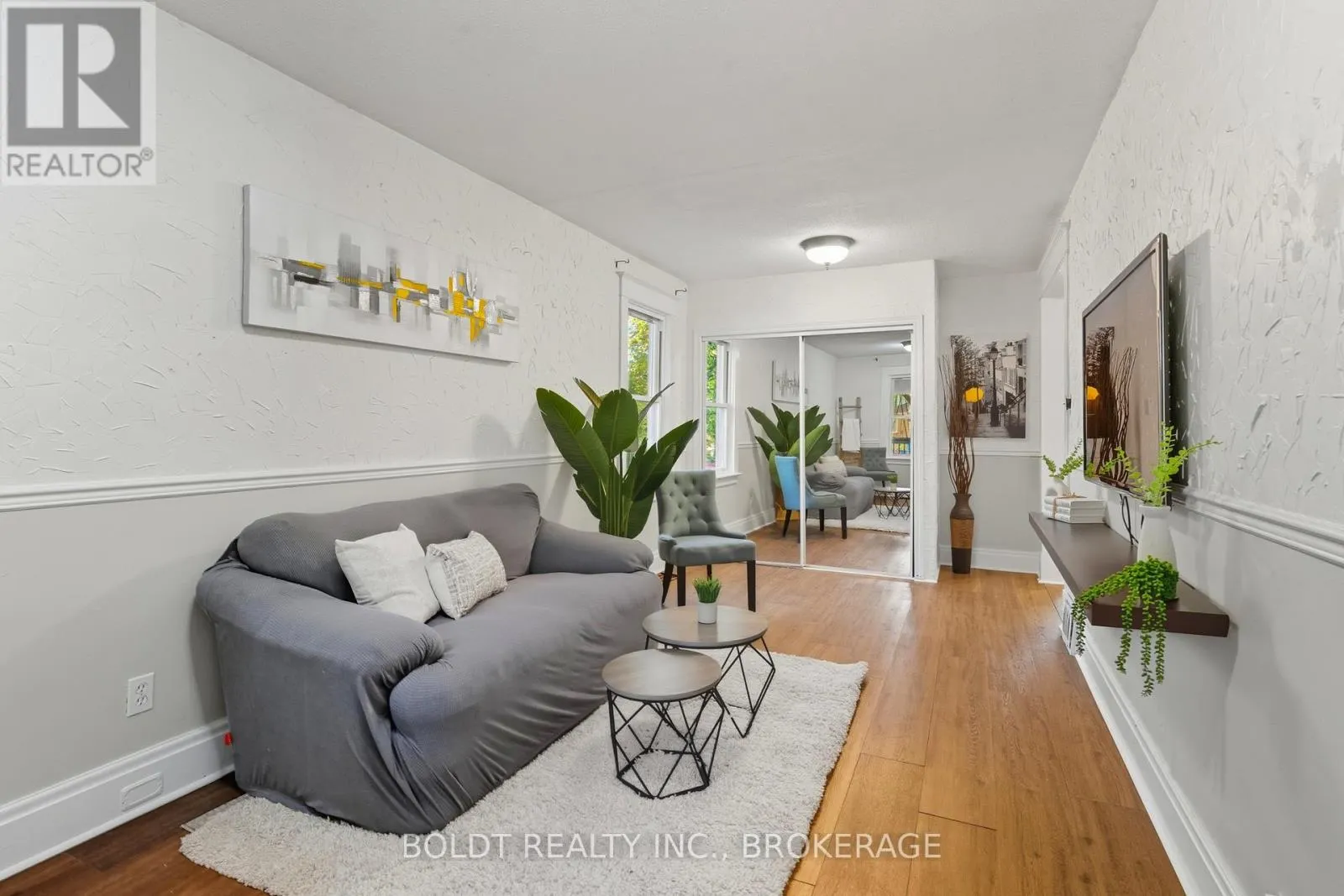 26 CURRIE STREET