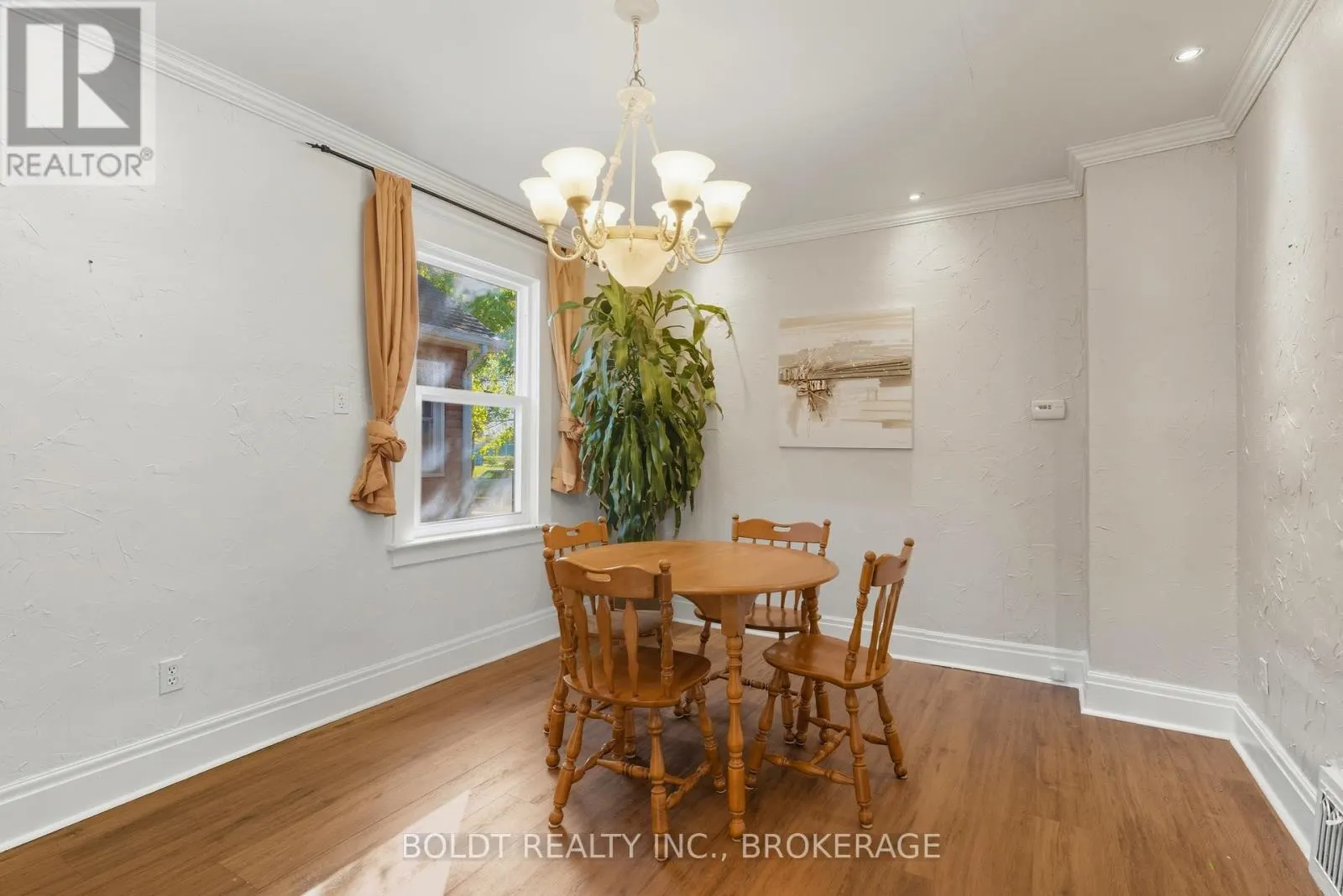 26 CURRIE STREET