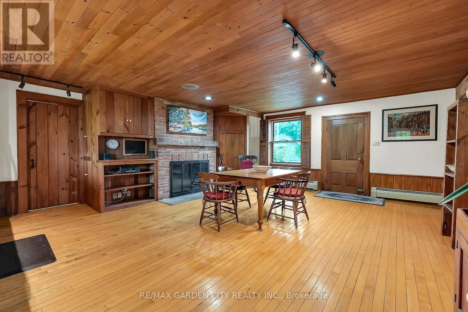 2432 SEBURN ROAD