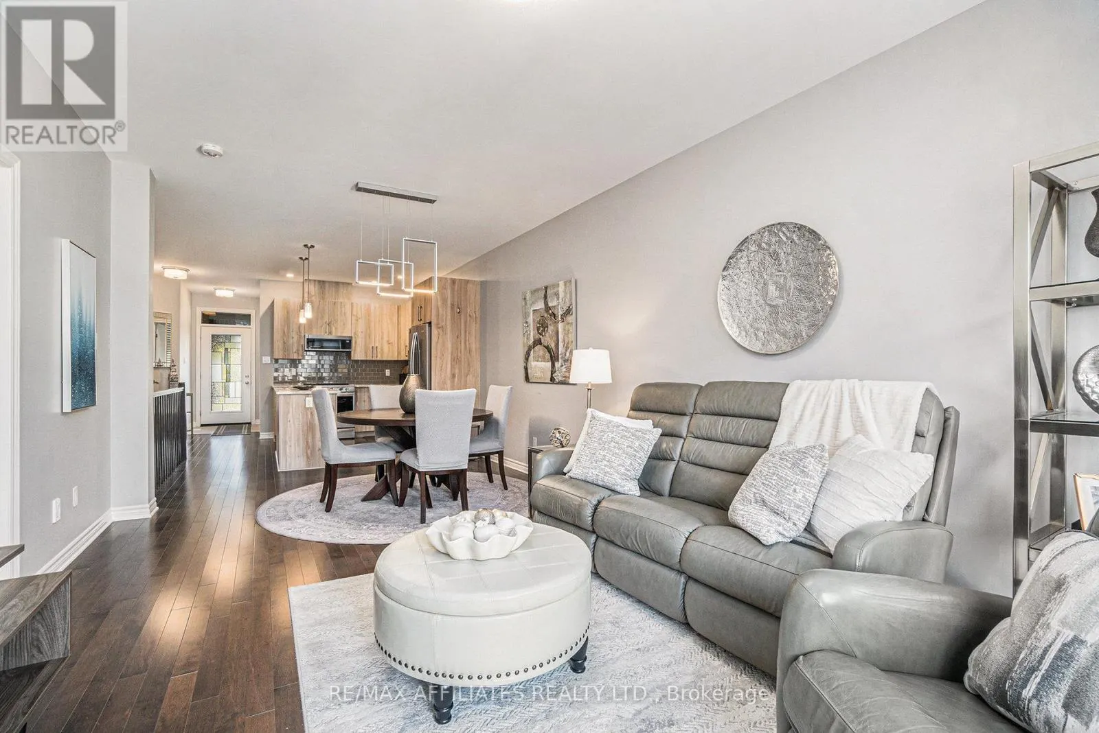 812 TEWIN CIRCLE