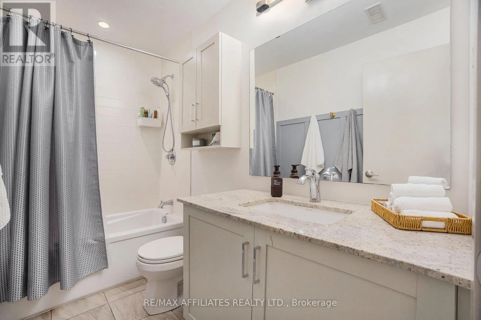 52 BERGERON PRIVATE