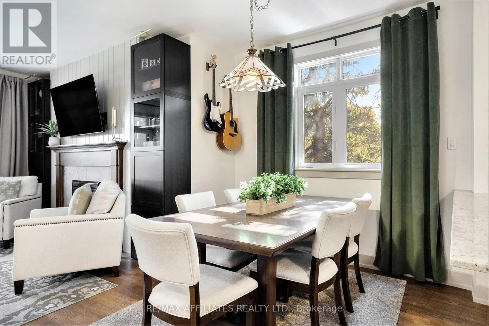 52 BERGERON PRIVATE