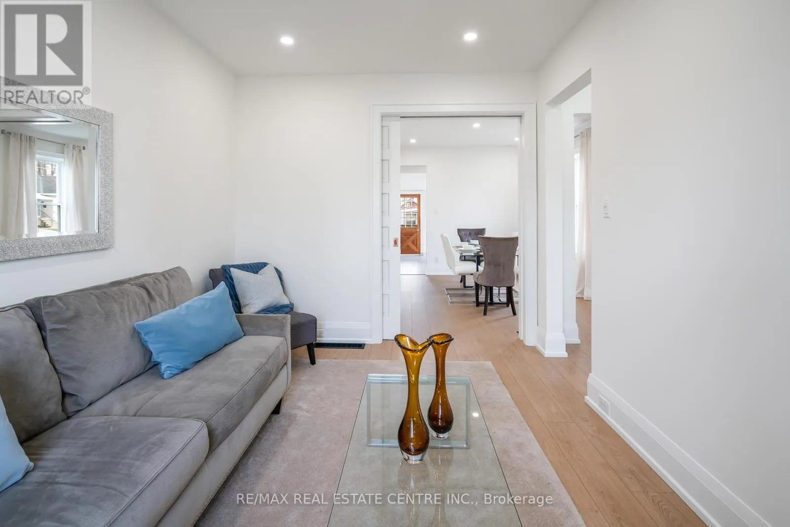 318 CLARENCE STREET