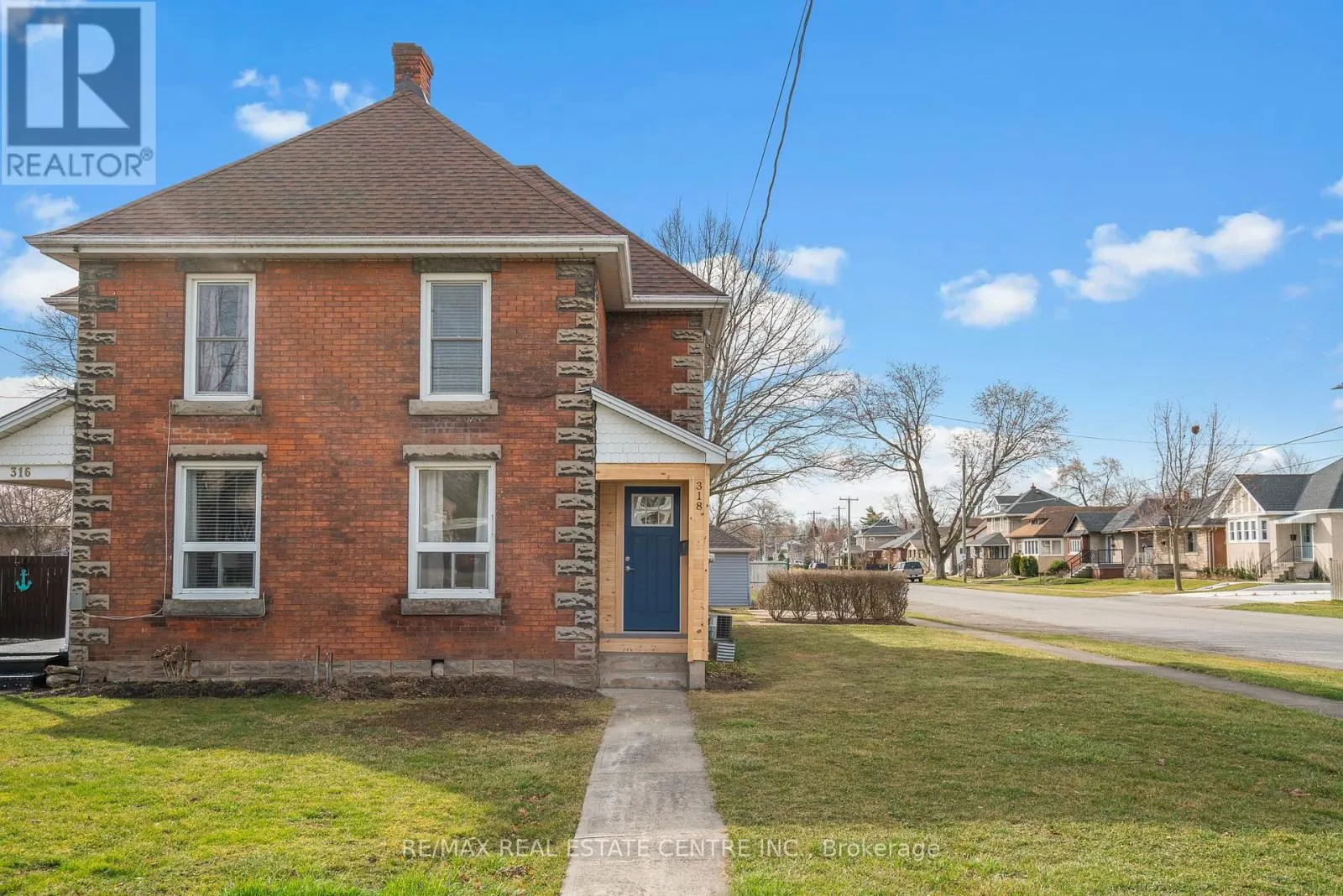 318 CLARENCE STREET