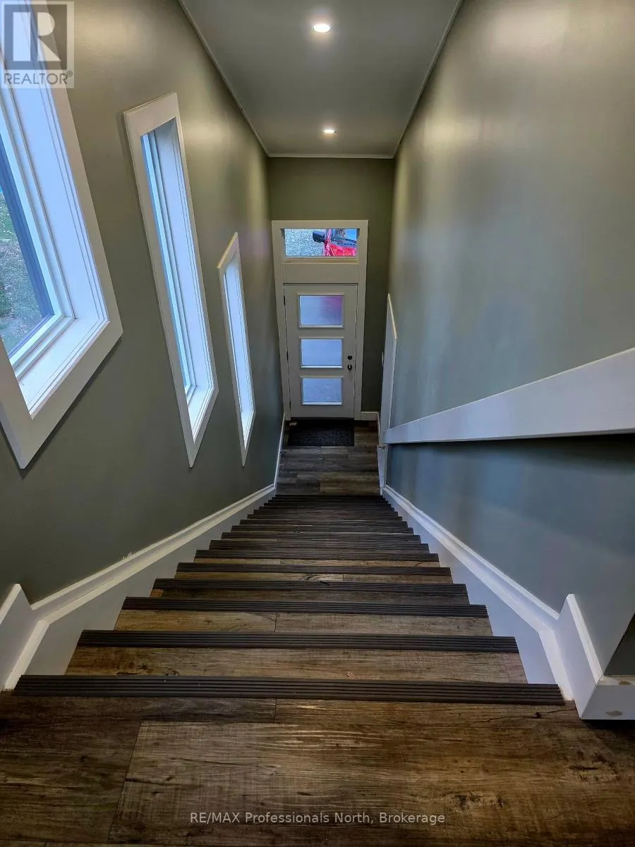 816 SECOND AVENUE