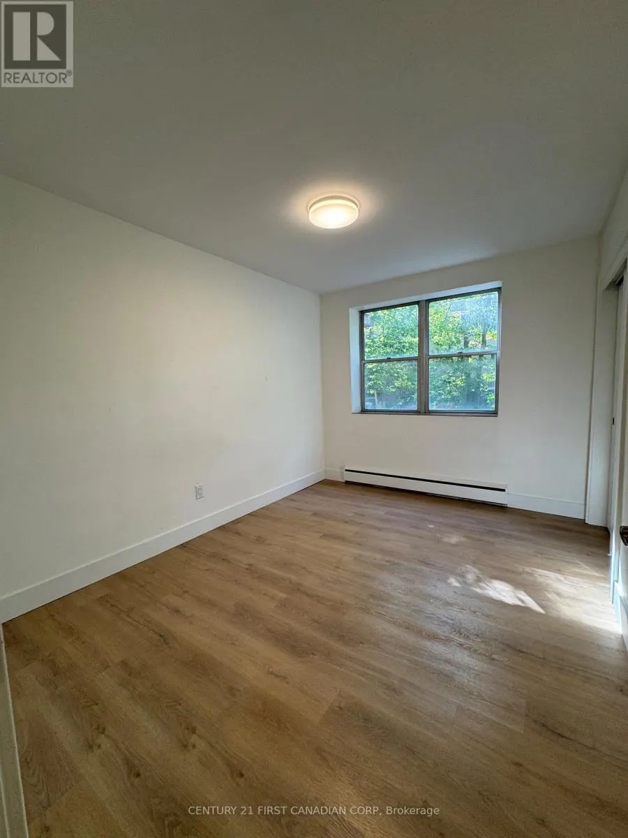 323 - 75 HIGH STREET, #323