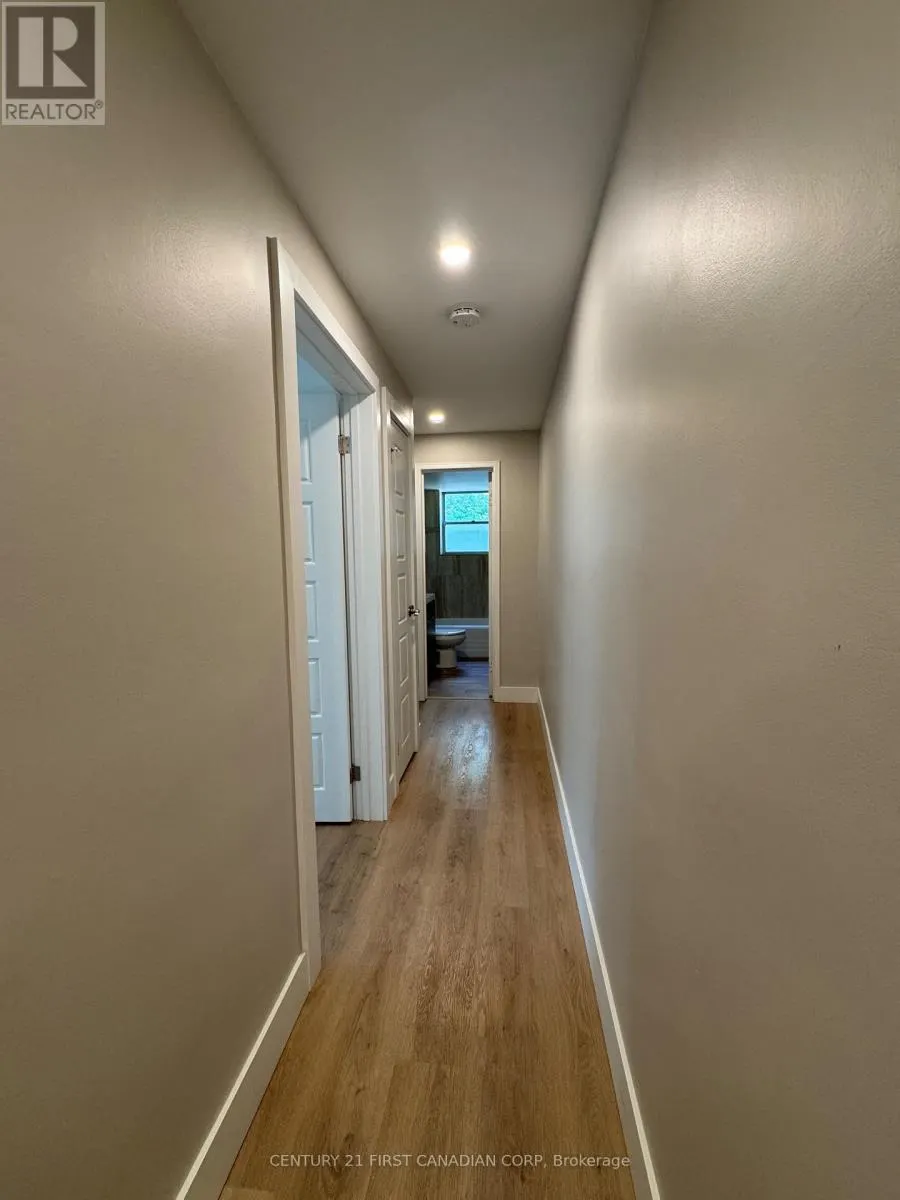 323 - 75 HIGH STREET, #323