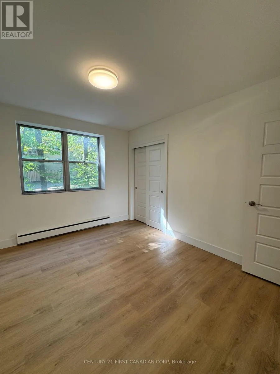 323 - 75 HIGH STREET, #323