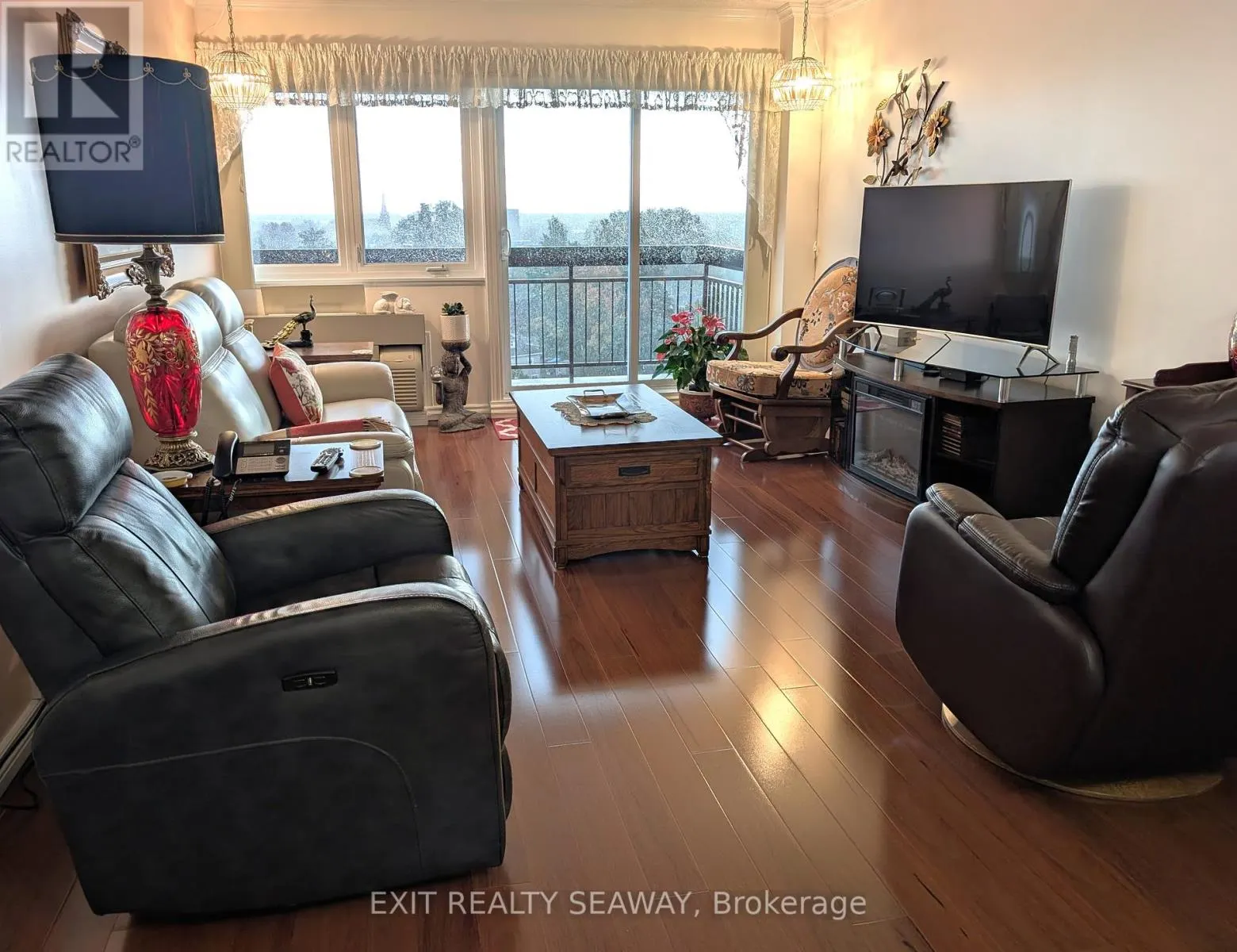 1107 - 308 SECOND STREET E