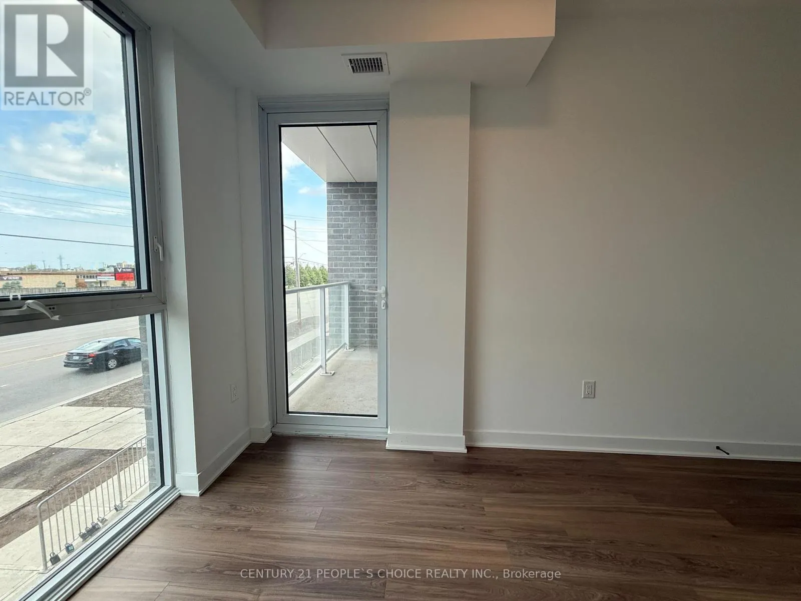 106 - 2782 BARTON ESTATES E