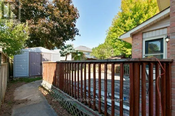 26 REDWOOD LANE